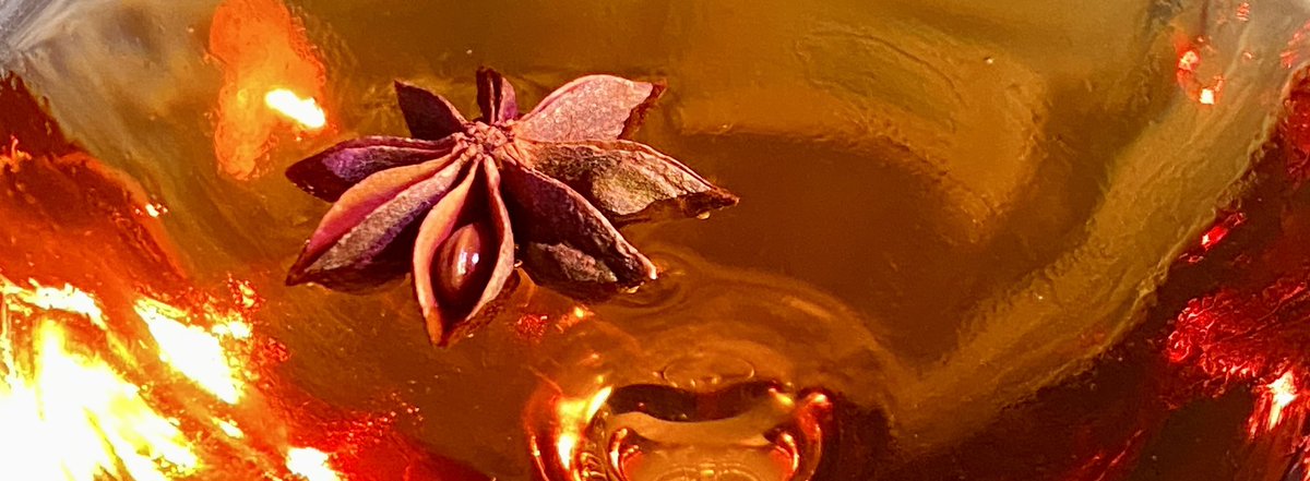 blind_bus's tweet photo. Dunderstruck Part Deux at the BBD.
Rum, Rum with pineapple and Vermouth with a dash of bitters.
Dangerously smooth! https://t.co/v5bOxJSy9j