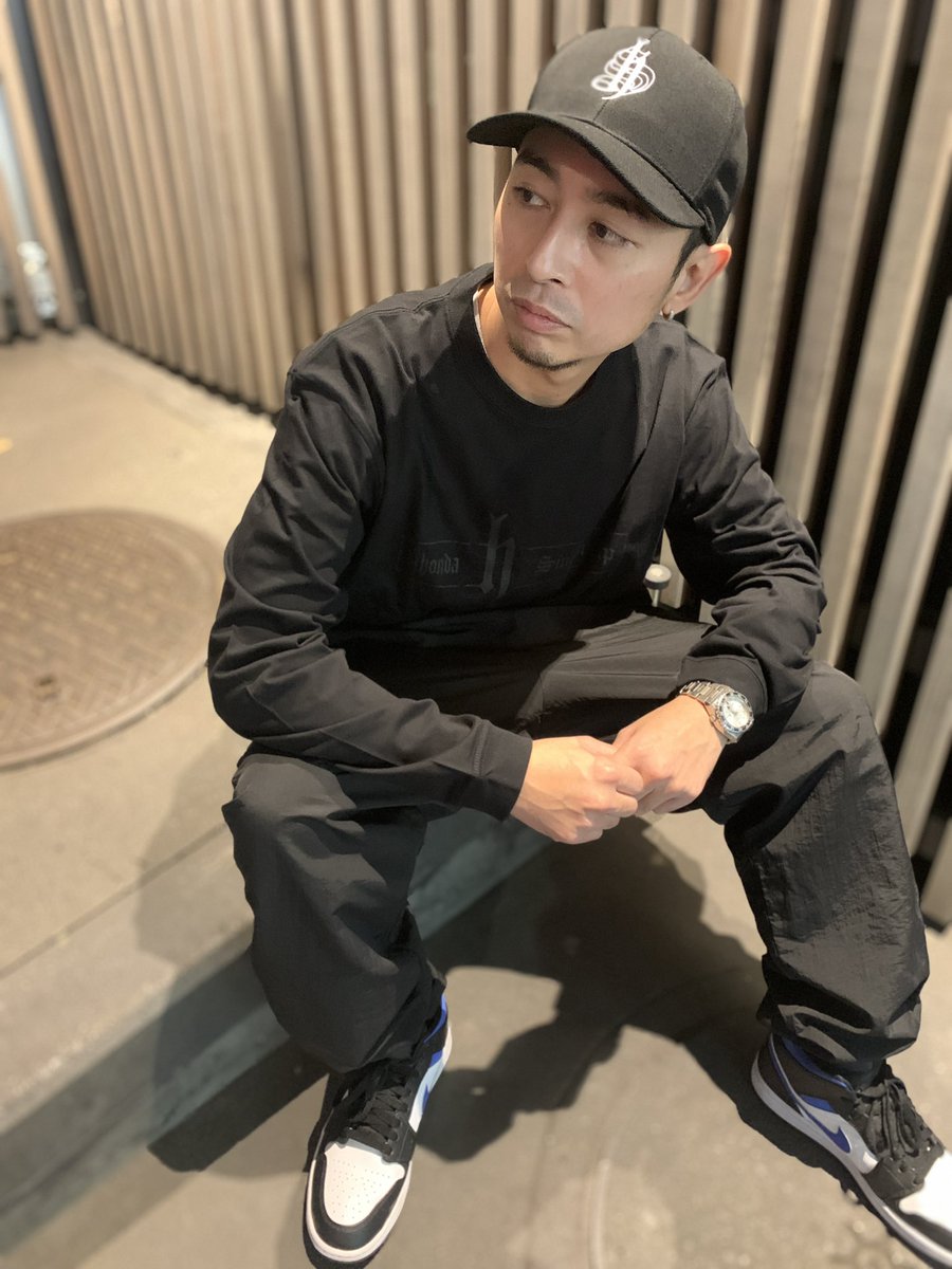Warugaki☆Gear 再入荷✨
【dj honda × SIMON JAP GOLDEN AGE　Snap back cap】前回反響も多かったCAPが遂に再入荷‼️SIMON JAPもMVで着用しております❗️徐々に数も少なくなってきております⚡️購入できなくなったらごめんなさい🙇‍♂️
購入はコチラから👇
warugakigear.thebase.in/items/66691507
