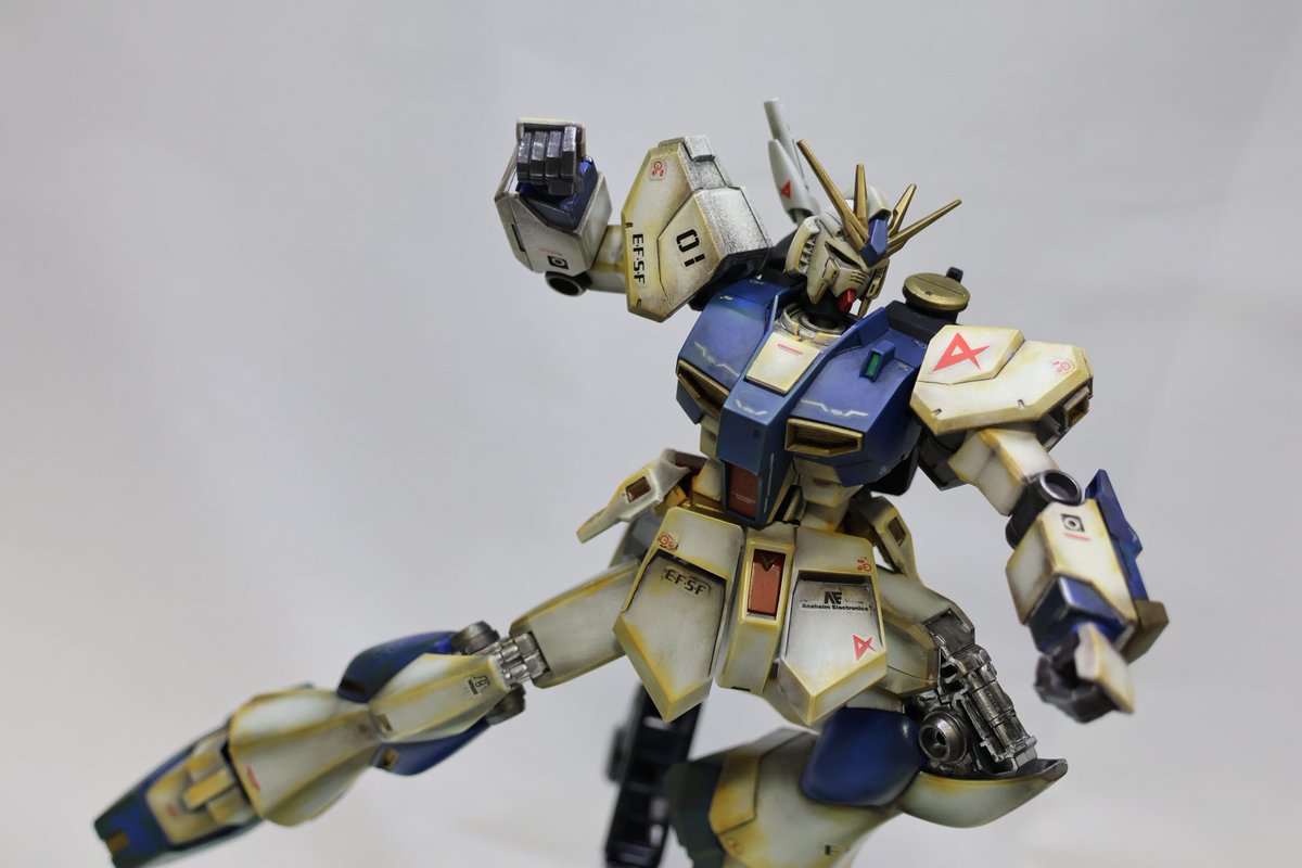 gunpla_akio's tweet photo. EGνガンダムをウェザリング仕上げ。
まだまだ不慣れで汚すだけで精一杯。
日々是精���あるのみ！！

#第二回GMASコンペ 
#ガンダムマーカーに限界はねぇ https://t.co/qhJ7oo1WGX