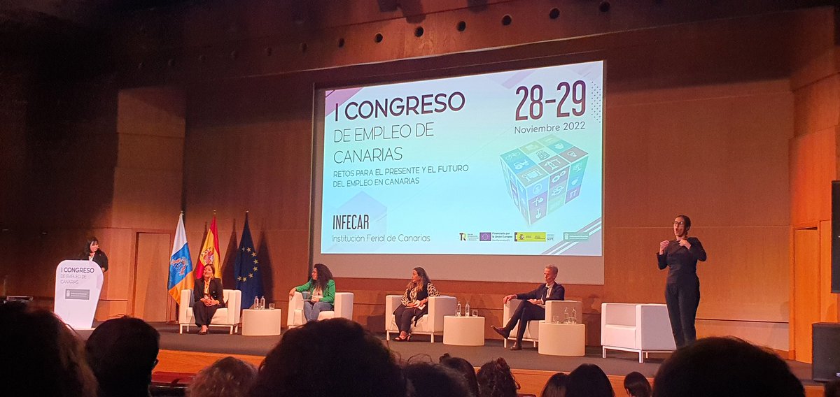 Mesa debate: Al encuentro del talento y la necesidades de empleo en #Canarias 2da mesa de la jornada con la representación de diversos Clúster sectoriales: Audiovisual, Marítimo, Excelencia tecnológica, transporte y logística. #CongresoEmpleoCanarias #oportunidades #talento
