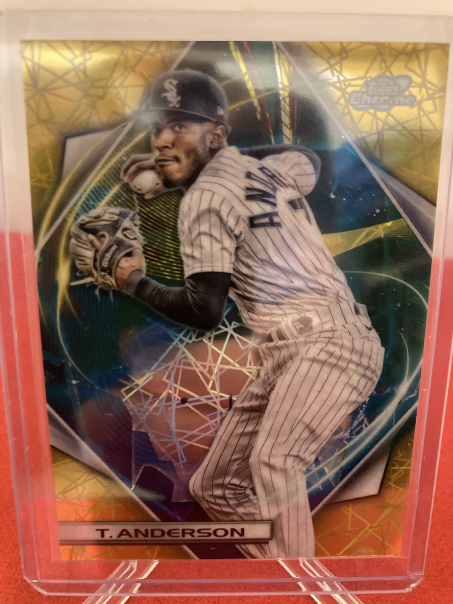 Pococion36's tweet photo. @CardPurchaser love the look of cosmic chromes and we hit some Julio 🔥#toppschrome #cosmicfire https://t.co/uIbJliB8Oy