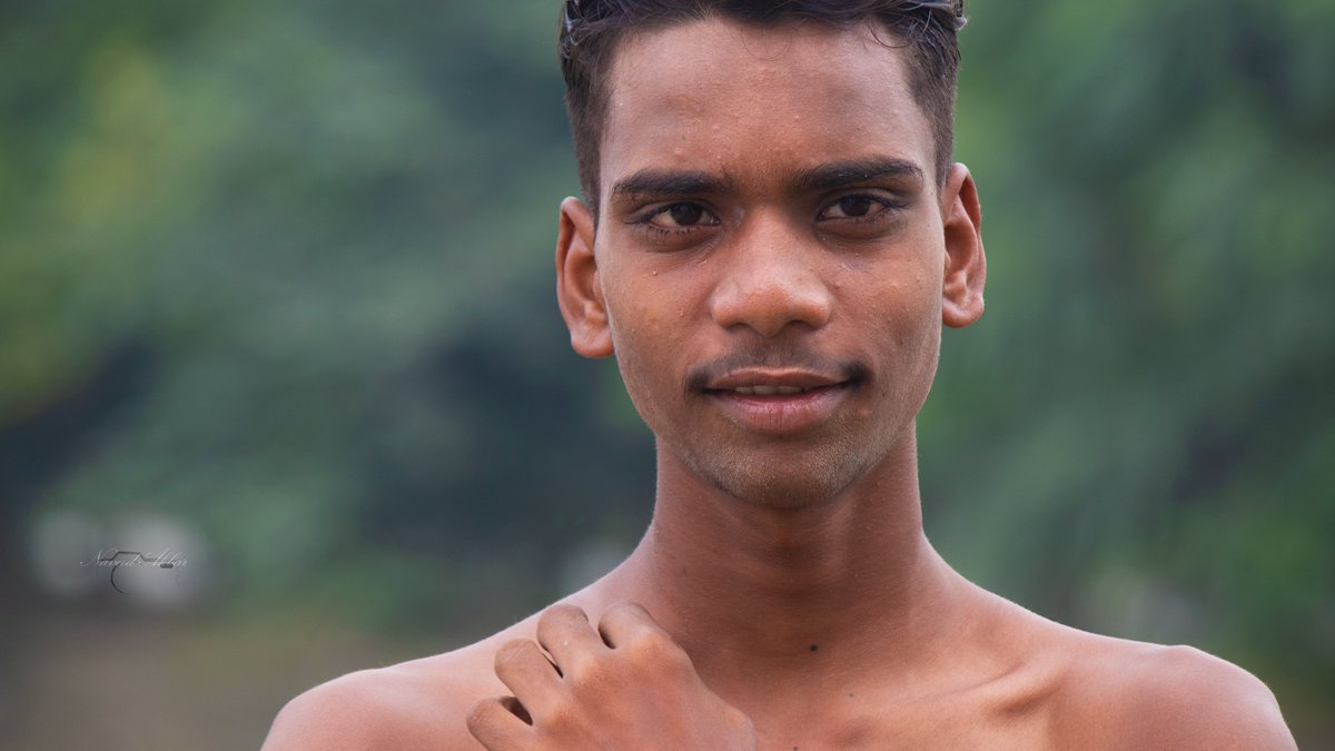 Naveeedakbar's tweet photo. SWIMMER BY CANAL -
a Click By Naveed Akbar

#lahore #lahorecanal #swimmer #swimming #swim #lifebycanal #black #blackswimmer #handsomeboy #darkskinmodel #darkskin #water #canal #lifeonroads #villageboy #villagelife #naveedakbarphotography #bestpics #streetlife #streetphotography https://t.co/m9nPubfTAi