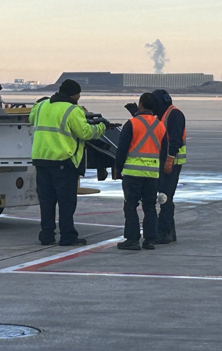 ORDisUNITEDinSAFETY (@ordsafetyunited) on Twitter photo ORD gate lead Oscar Torres addressing any questions or concerns that new crew members on his gate may have. Official training may be over but seasoned leads like Oscar know training never stops. <a href="/OmarIdris707/">Omar Idris</a> <a href="/HermesPinedaUA/">Hermes Pineda</a> <a href="/clarida123/">Christine Clarida</a> <a href="/Toddhavel11/">Toddhavel1</a> <a href="/MikeCklamovski1/">World’s Best Hub ORD</a> #SafetyFirst ORD gate lead Oscar Torres addressing any questions or concerns that new crew members on his gate may have. Official training may be over but seasoned leads like Oscar know training never stops. <a href="/OmarIdris707/">Omar Idris</a> <a href="/HermesPinedaUA/">Hermes Pineda</a> <a href="/clarida123/">Christine Clarida</a> <a href="/Toddhavel11/">Toddhavel1</a> <a href="/MikeCklamovski1/">World’s Best Hub ORD</a> #SafetyFirst