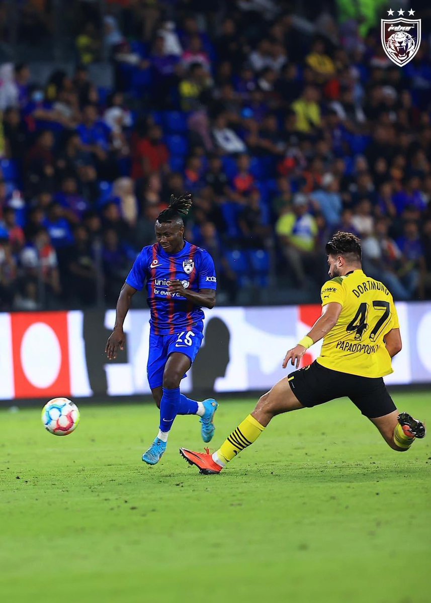 OfficialJohor's tweet image. INTERNATIONAL CLUB FRIENDLY

Full Time

JDT [1-4] BORUSSIA DORTMUND 

More photos at m.facebook.com/story.php?stor…

#JDTvBVB
#InternationalClubFriendly
#LuaskanKuasamuJohor
#JDTforAll