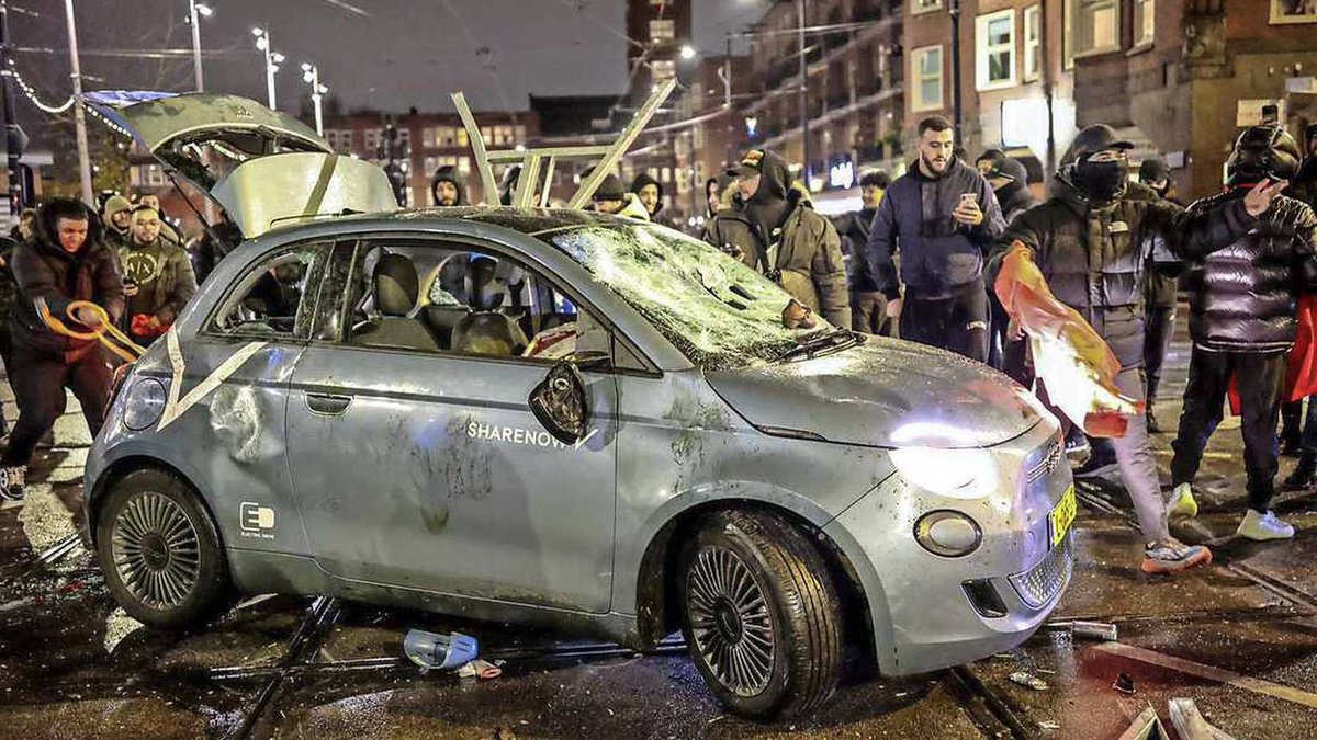 Boosheid en bewondering vechten bij mij om voorrang bij deze foto: Hoe haal je het in je hoofd?!  Maar ook: wat een knappe foto!!