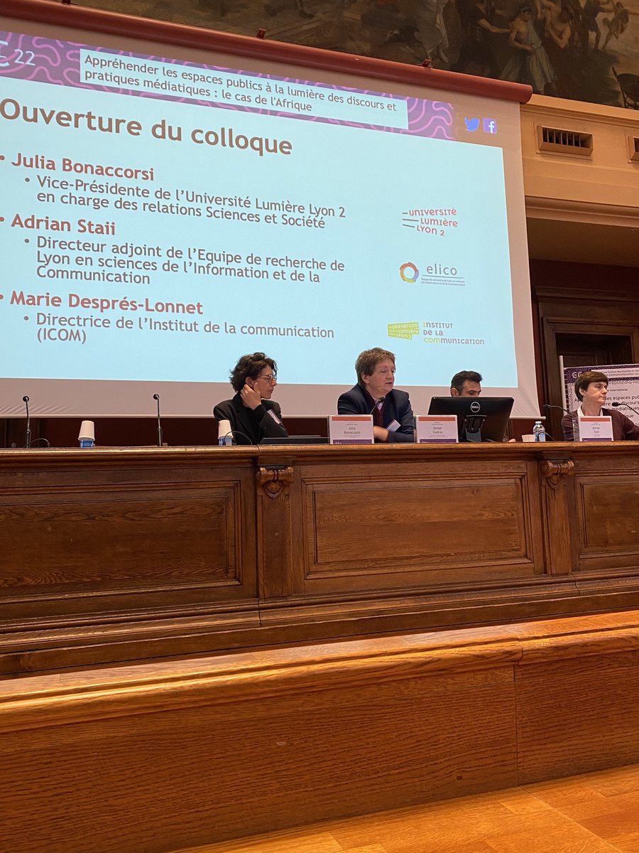 Fabulous_Lab's tweet photo. Lancement du colloque #CMCL22 @CMCL191 @univ_lyon2 @Univ_St_Etienne @TelecomStE C’est parti pour 4 jours de discussions sur les transformations des espaces publics numériques en Afrique https://t.co/VJDVjY3QDl