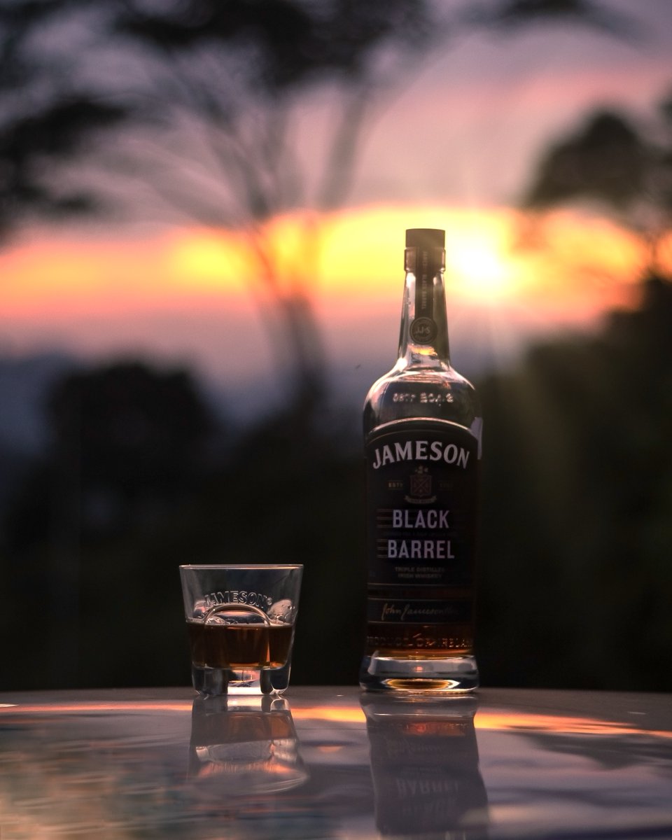 Pour le lancement de son nouveau whisky premium, Jameson Black Barrel organise un événement exceptionnel appelé JAMESON IGNITE ce 17 décembre 2022 à Douala. 

Rejoins-nous pour vivre expérience inoubliable.

📌 Save the date

#JamesonBlackBarrel #jamesonwhiskey #IgniteTheBarrel