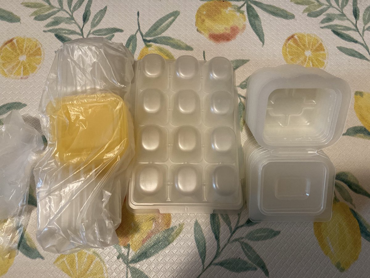 castle_3u's tweet photo. 断捨離記録５
離乳食容器 https://t.co/Nc4bJg3HcE