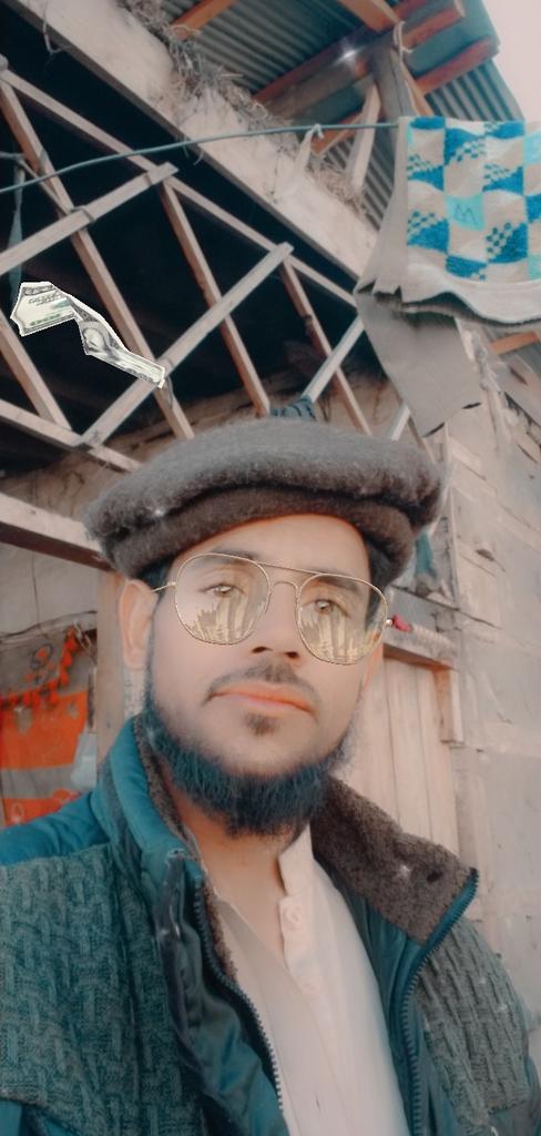 I'm Sporter prime minister Imran Khan ♥️  PTI ♥️ from gilgit baltistan