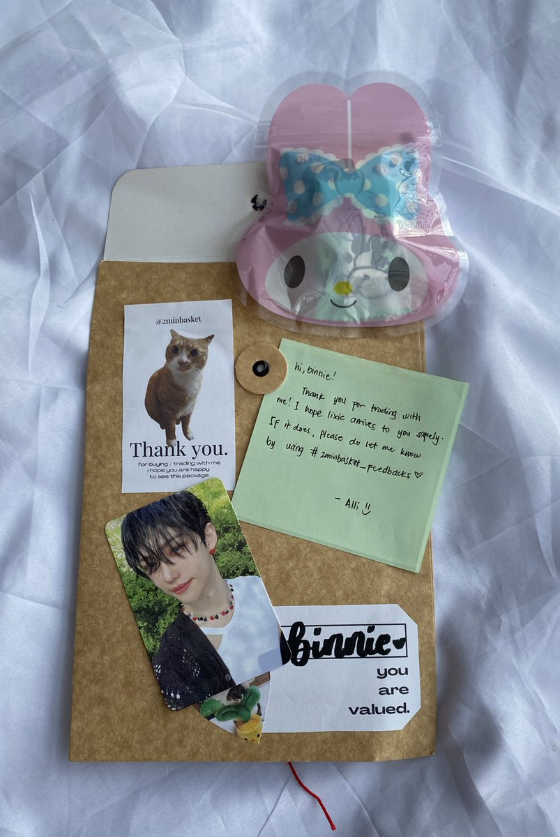 binnie_nonna's tweet photo. #binnie_mails 💌 #binnie_trades

another skz trade 🥰 thank u so so much @2minbasket for trading felix (my og bias) 

p.s. i might steal ur sanrio candy packaging it’s too adorable omg 😆 jokes hehe

#2minbasket_feedbacks 💗 https://t.co/iKDm56YaFq