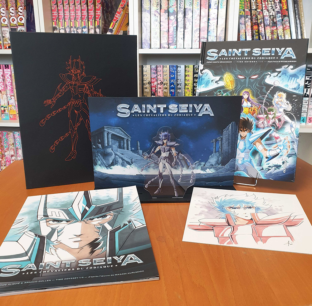EditionsKana's tweet image. Remportez un kit presse Saint Seiya : Time Odyssey! 🔥
Il contient :
- Le tome 1 de la série
- Un shikishi de Jérôme Alquié
- Une gigantesque stand acrylique
- Un fascicule dédié aux coulisses de la BD
- Le tout dans une box collector !
Pour participer, il suffit de RT !