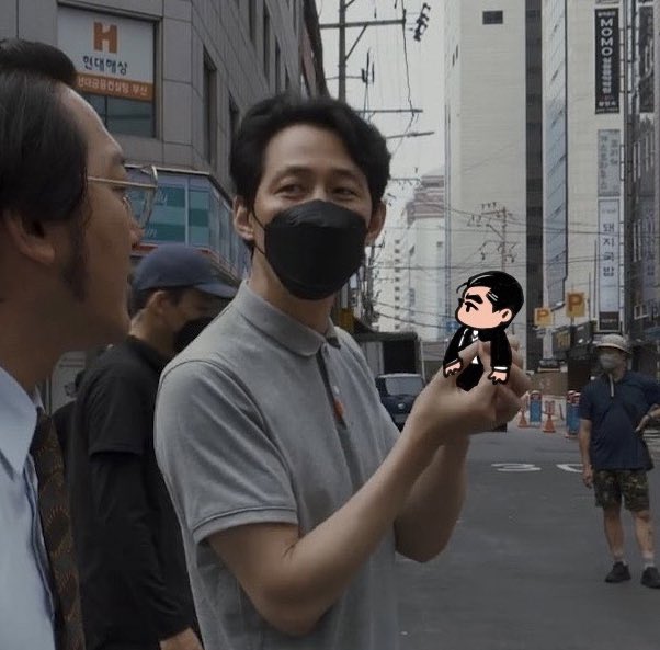김정도 들고 다니는 jj