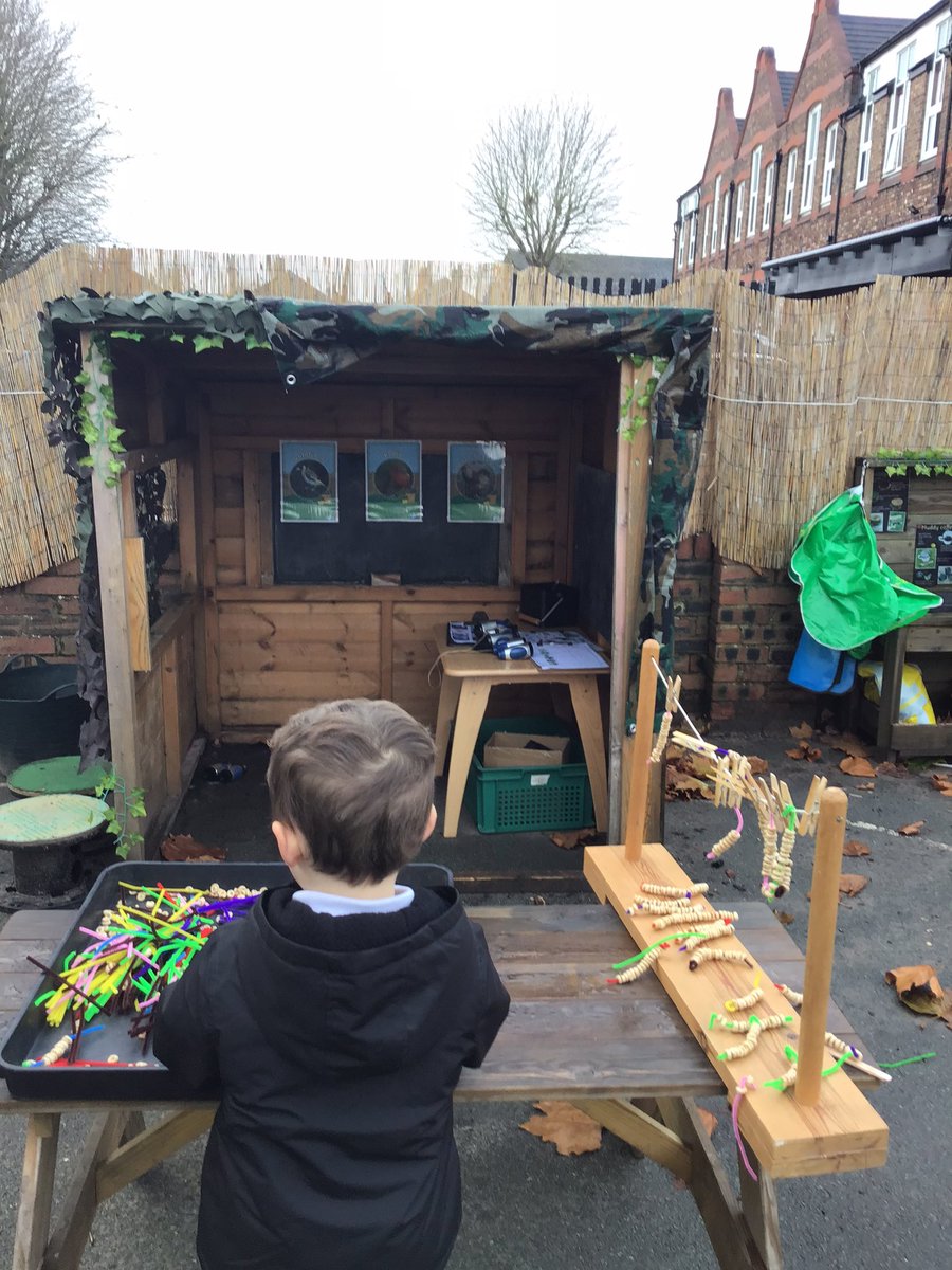 ABCPschool's tweet photo. #ABReception enjoying our new bird watching shed and strengthening our fingers making bird feeders! #ABeyfs #eyfs #finemotorskills #reception https://t.co/tGVR0xk9Ll