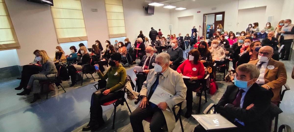 ASLRM2's tweet photo. Al via il Corso di #formazione aziendale sul #PDTA della #SclerosiSistemica

In apertura gli interventi di:

- #GiorgioCasati, DG #ASLRoma2

- #AssuntaDeLuca, Direttore Sanitario #AslRieti

- #AndreaMagrini, Direttore Sanitario @ptvonline2001 

🔴https://t.co/z1yQ1FlESn

#OpenASL https://t.co/6E6KvhGBfY