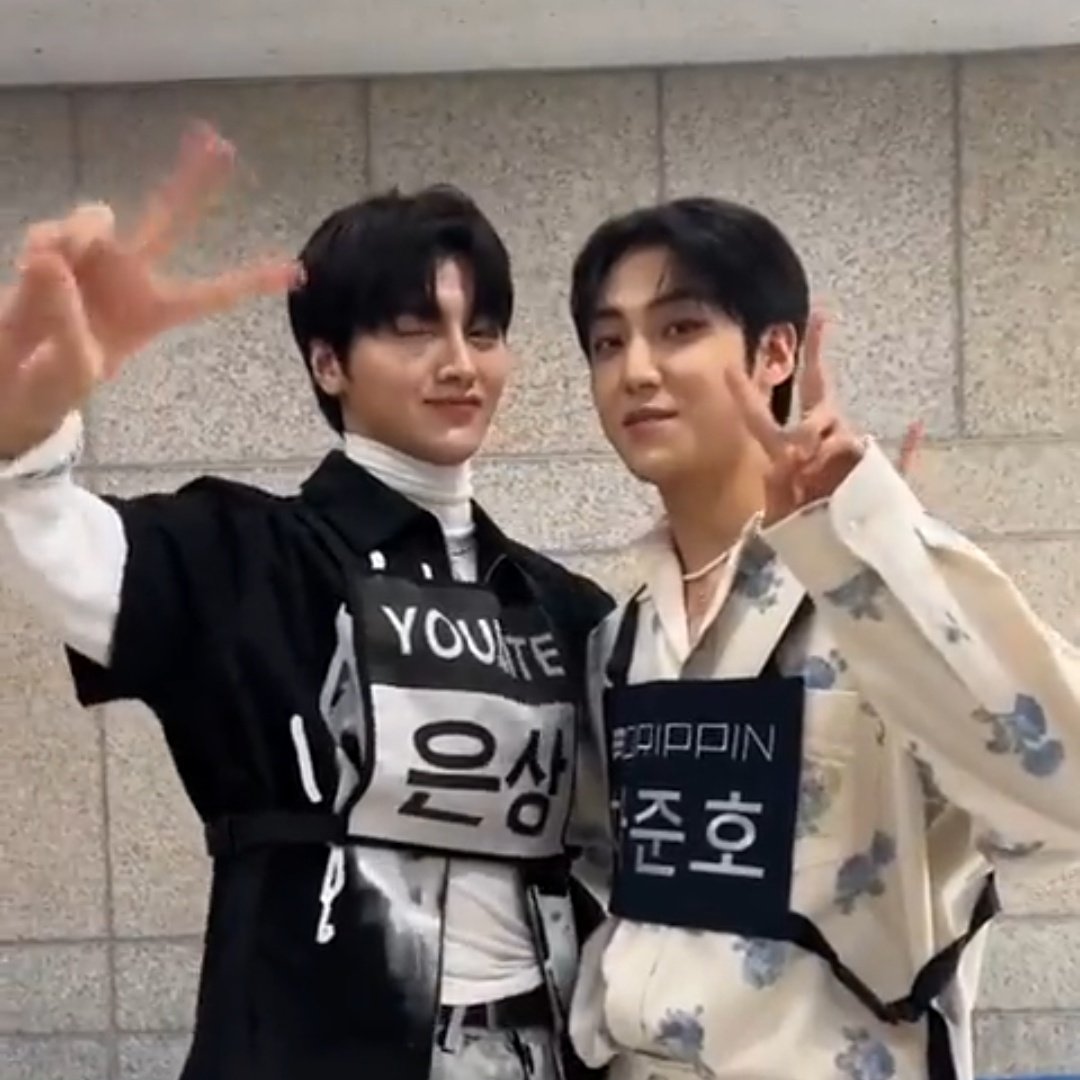 A new fact in 2022 junho is taller than eunsang 😭🤍🤍🤍