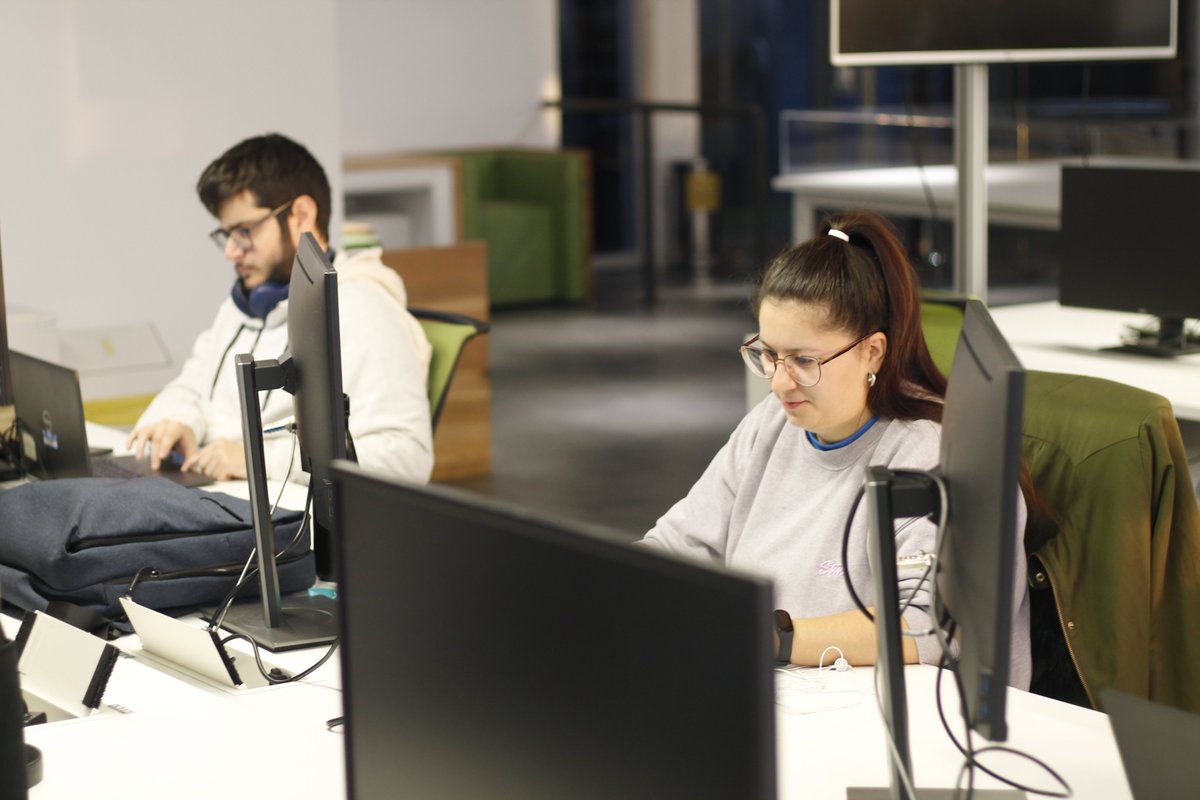 masteriabd's tweet photo. 🚀🚀🚀 Nuestros alumnos trabajando en proyectos de #MachineLearning 🧠 y #BigData 📊

@FPAndaluza @PTAMalaga @AccentureSpain #pythonlearning #programming #womenintech https://t.co/fjOldeC1qs