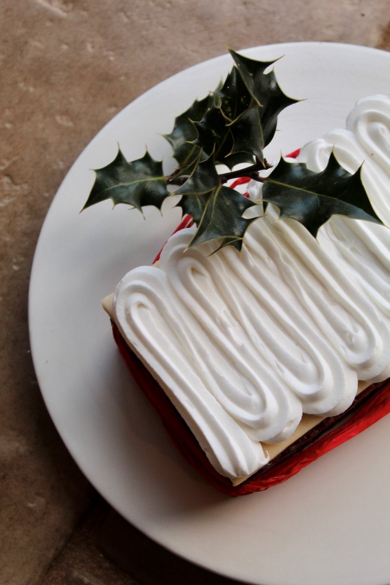 John Julian (@jjuliandesign) on Twitter photo Christmas Cake, spice and all things nice.
As we welcome December with open arms, we embrace the smells and look forward to all that Christmas brings into the home.
Photo: <a href="/BakeryKnead/">Knead Bakery</a>
bit.ly/3u6gMlB Christmas Cake, spice and all things nice.
As we welcome December with open arms, we embrace the smells and look forward to all that Christmas brings into the home.
Photo: <a href="/BakeryKnead/">Knead Bakery</a>
bit.ly/3u6gMlB