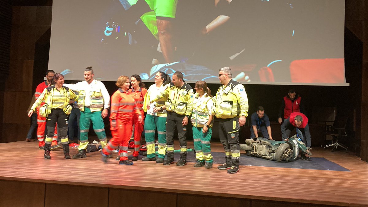 ConsEspRCP's tweet photo. ¡Este 5° Congreso fue todo un éxito🚀!
Estamos muy agradecidos con todos vosotros los que formasteis parte de este #evento.
¡La verdad es que no pudo haber estado mejor 😃💯!
(El deseo para estas navidades es que podamos repetir🤞🏽🤫)
#congresoCERCP #Malaga #rcp #SVA https://t.co/fqw0O357Jy