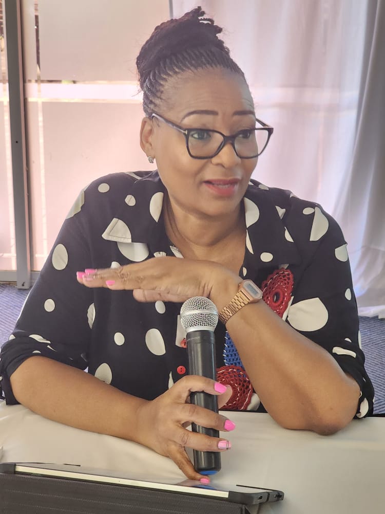 NC_drpw's tweet photo. The Strategic Planning Session of the Department of Drpw is taking place today in Upington. MEC Fufe Makatong during her opening remarks indicated that all staff needs to adopt a more positive attitude and enhance implementation.
#TrendsettersInInfrastructureDevelopment https://t.co/kAY0etWh8e