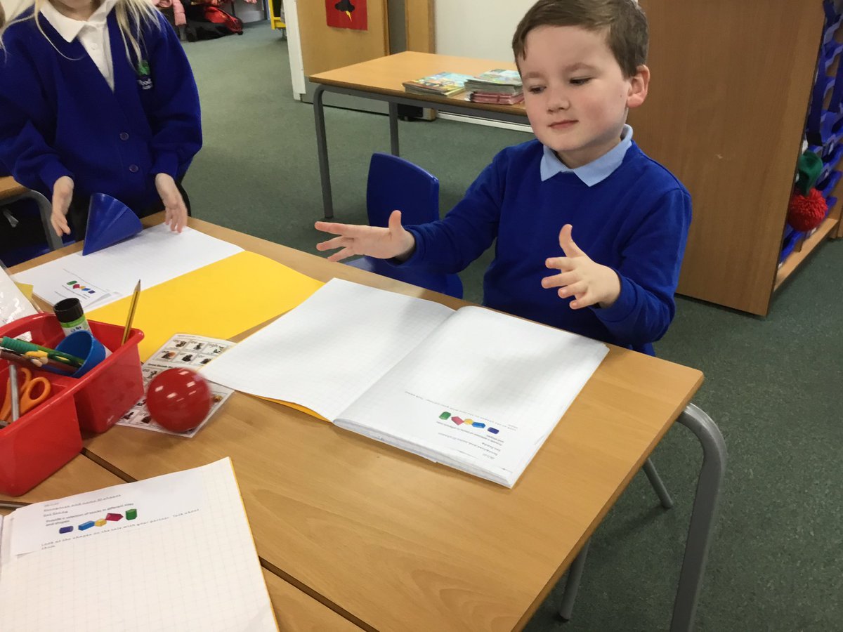 wla_y1's tweet photo. This week, we’re looking at shape in Year 1. We started by investigating what the shapes can do and what they feel like. https://t.co/zNzg75SpHA