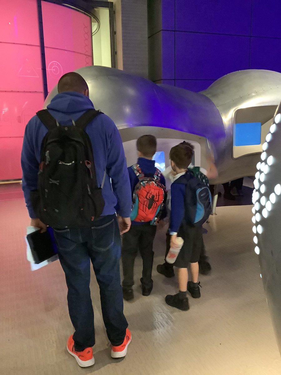ClassKangaroo's tweet photo. Kangaroo’s had a long day on Friday, as we headed up to London to take in the wonders of The London Science Museum! We had a great time! Thank you to all the parents that helped #sidleshammagic https://t.co/E2XuWyE5Ce