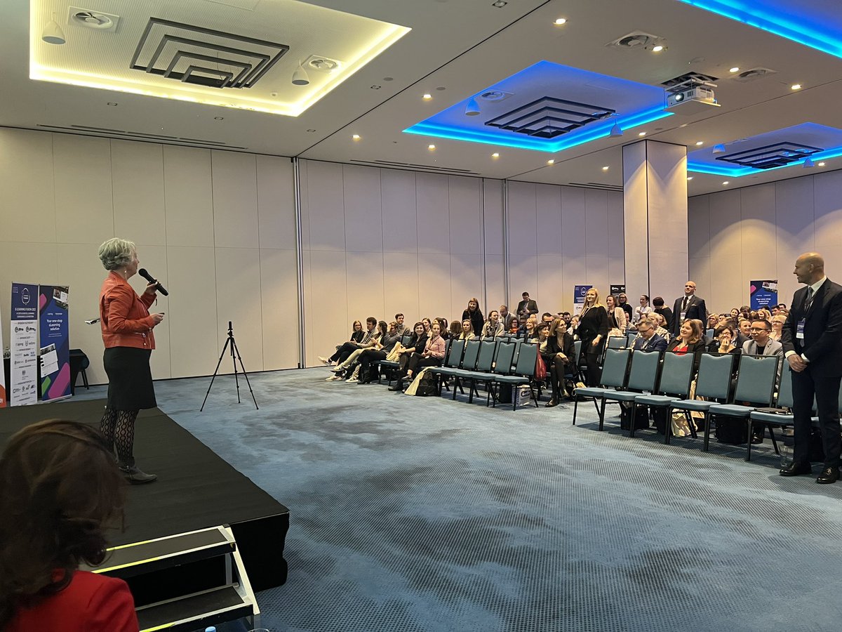 MiPS1608's tweet photo. After the break we kick off #ElearningFusion with a stand up poll by @stellacollins Love that Stella is getting people to move around. It is important to create a good learning environment at a conference! #ELF #Neuroscience #Learning #Development #Conference https://t.co/nZlSHza5md