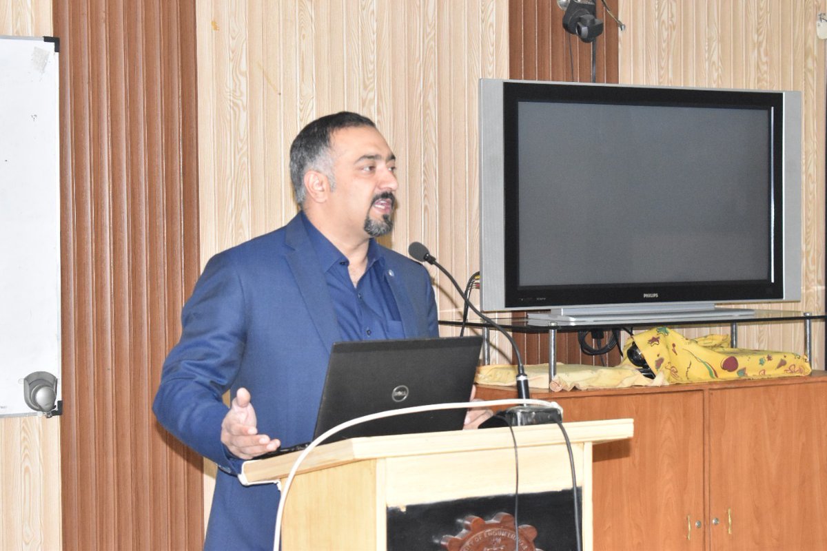 ShafeeqGigyani's tweet image. Today orientation session of #NetZeroChallenge at University of Engineering &amp;amp; Technology Peshawar.

#ClimateAct