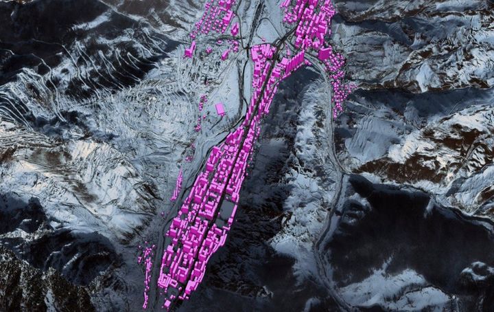 CitiProfile's tweet photo. Maps &amp; #3D for the #30DayMapChallenge 

Would you guess this city? Looks a bit like Winter is Coming :))

Source: CitiProfile https://t.co/LlpYYUYo7n