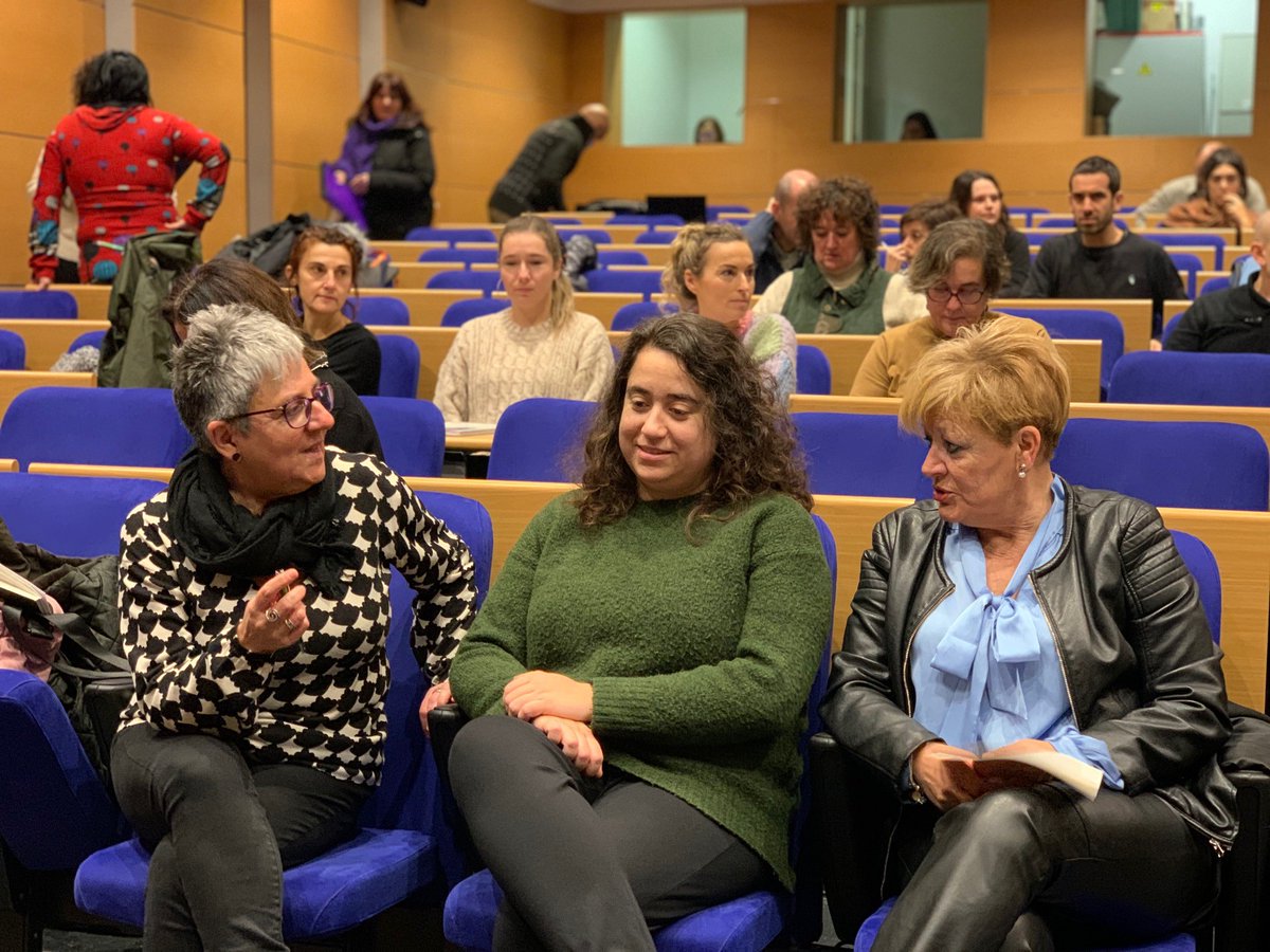 Araba's tweet photo. Hoy se ha inaugurado el “Foro de la Cultura de Álava. Pasajes a la inspiración”.

Entre sus objetivos se encuentra el crear un espacio para  el encuentro entre agentes culturales y creativos.

Más información:
🔗https://t.co/ywkDaFx42k 
@ArtiumVitoria @AdelvalDFA @ecantollorente https://t.co/ztGifqd63x