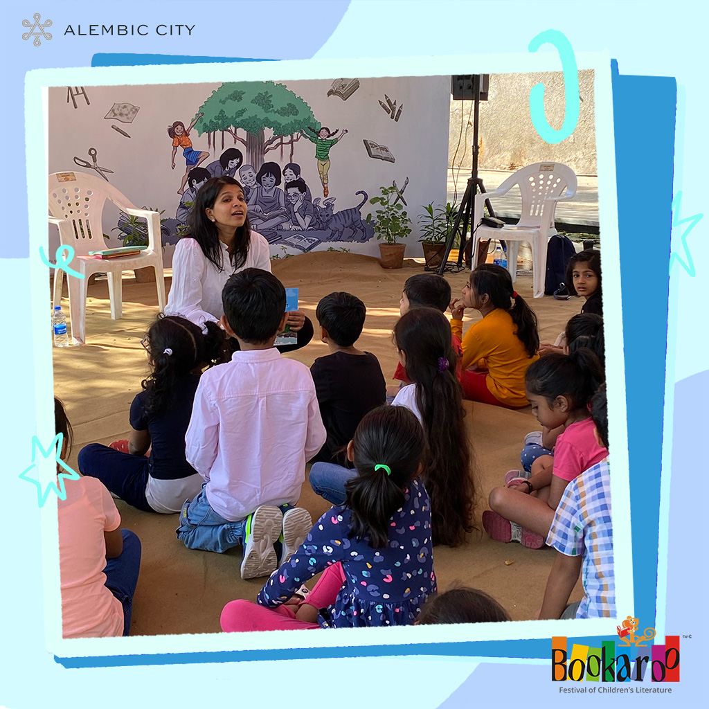 AlembicReal's tweet photo. It's the Jolly Reader's Gang!
With a bunch of 'novel' readers, we doodled, painted, and read many adventures!
Here's a little glimpse of the fun we had at the Alembic Art District.

#bookaroolitfest #bookworkshop #childrensliterature #bookfest #artfestival #alembicrealestate https://t.co/efBDUlBMY7