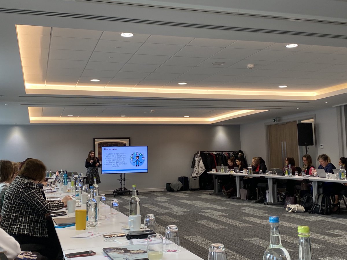 ⁦<a href="/genomicsedu/">Genomics Education</a>⁩ pharmacy lead ⁦<a href="/EmmaGrovesPharm/">Emma Groves</a>⁩ outlining the need to educate the pharmacy workforce and what exists out there already #PharGenWorkforce