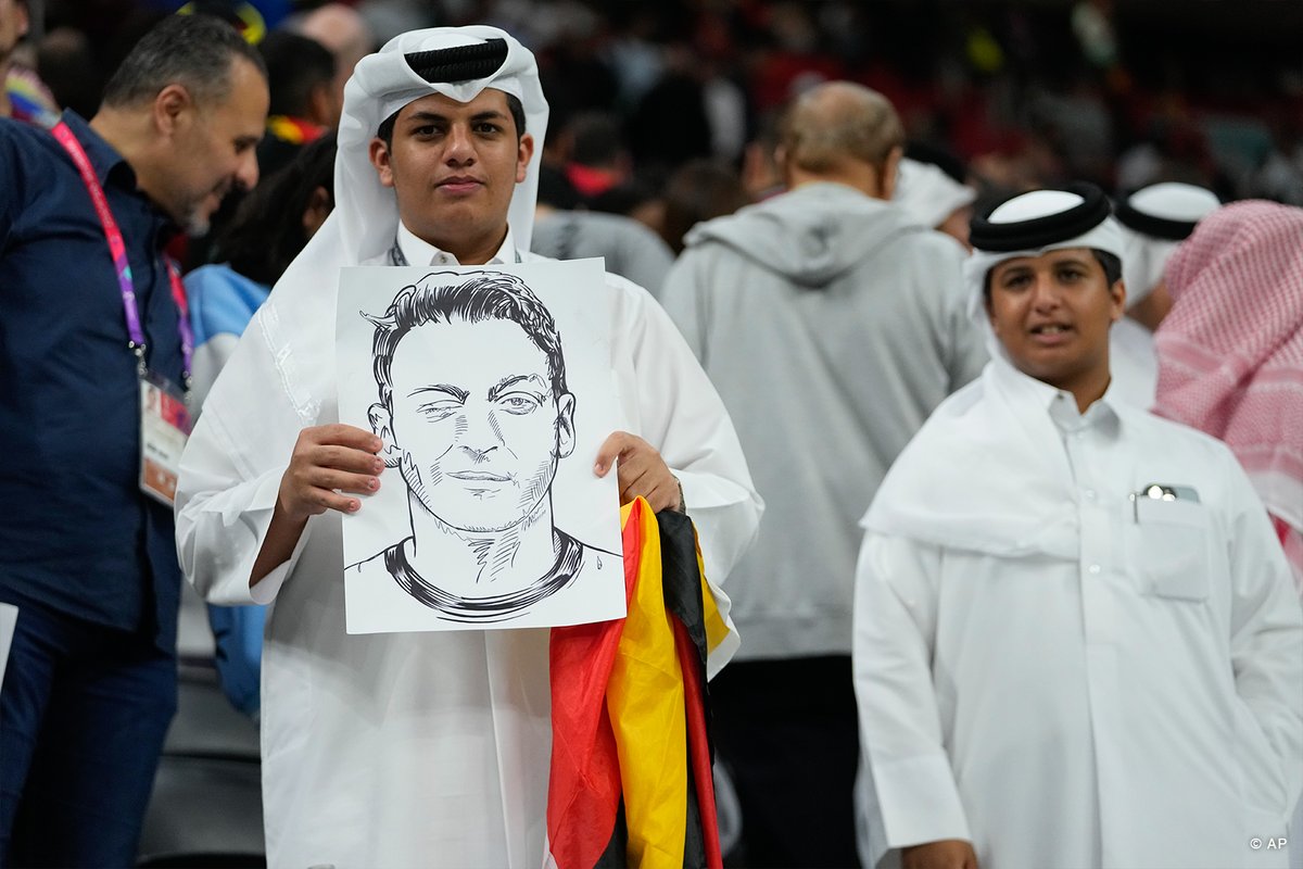 dw_sports's tweet photo. Spectators at Germany's game against Spain mimicked the German national team's protest to highlight the DFB's handling of Mesut Özil's exit from the national team. 

#ESPGER https://t.co/Na6E86F6Zv