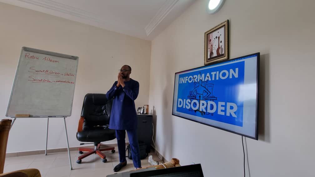 alrabiu's tweet photo. Pulled off a fact-checking training workshop in Togo. It was much fun but needed language support because of my terrible French. 

Tu comprends 🤪... https://t.co/ti0MALUlTp