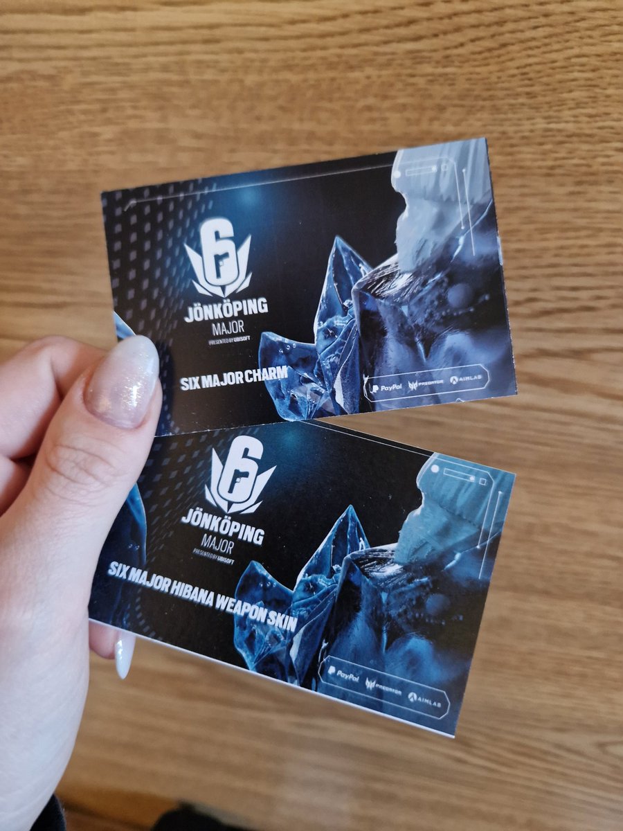💜 Giving away a charm and weapon skin from the Jönköping major! 💜

To participate 
➡️ Follow me on Twitter
➡️ Retweet this tweet! 

Giveaway ends at December 1st 🤩
