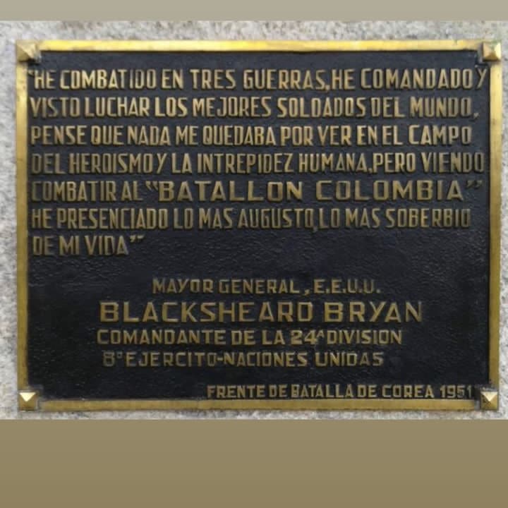 FunvecoreaCol's tweet photo. Tanto apoyo de Corea a Colombia y tristemente la Armada Nacional de Colombia no presta apoyo en momento histórico para nuestros Veteranos de Corea. #Inauguracion #museovirtual #veteranosdecorea #uniandes https://t.co/BfmsX8YBl8