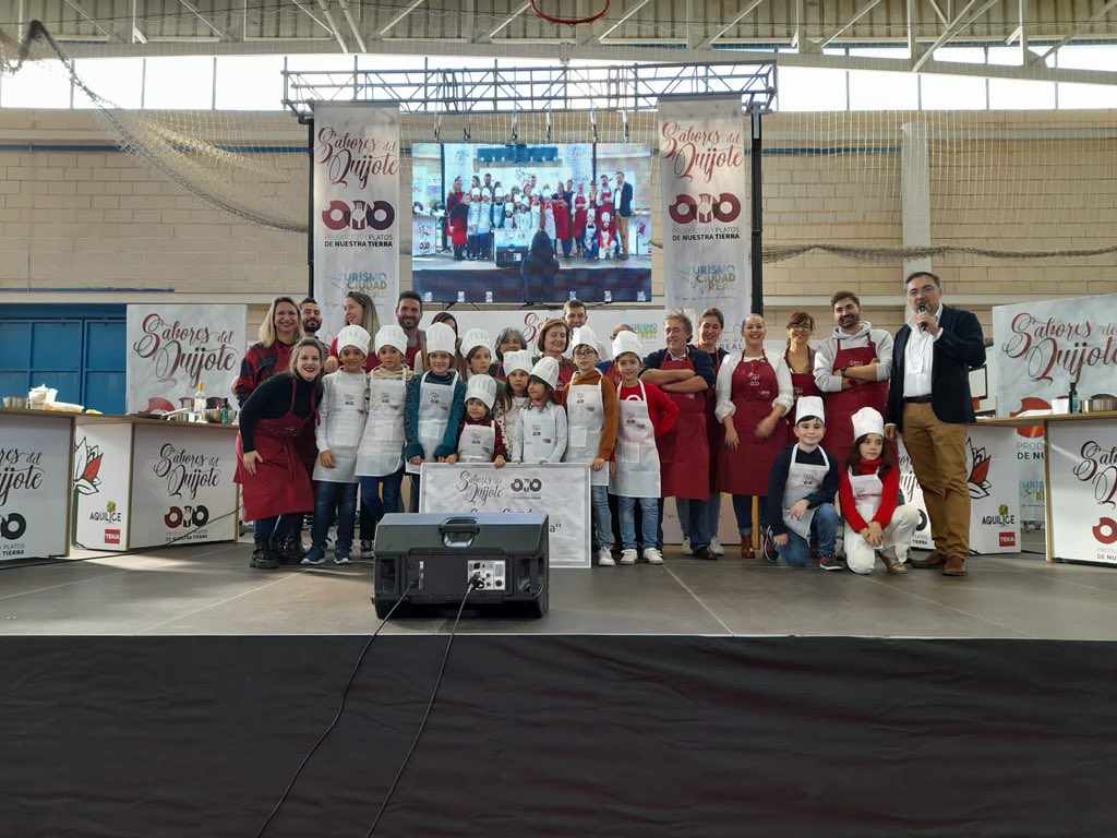 Sabores_quijote's tweet photo. 😋 🏘️ Sabores del Quijote se vivió con intensidad  en Villarrubia de los Ojos, donde ayer domingo, se pudo disfrutar de gran variedad de actividades donde degustar los sabores de nuestra tierra y participar en las actividades propuestas desde la Diputación de Ciudad Real. https://t.co/K133rglr7b