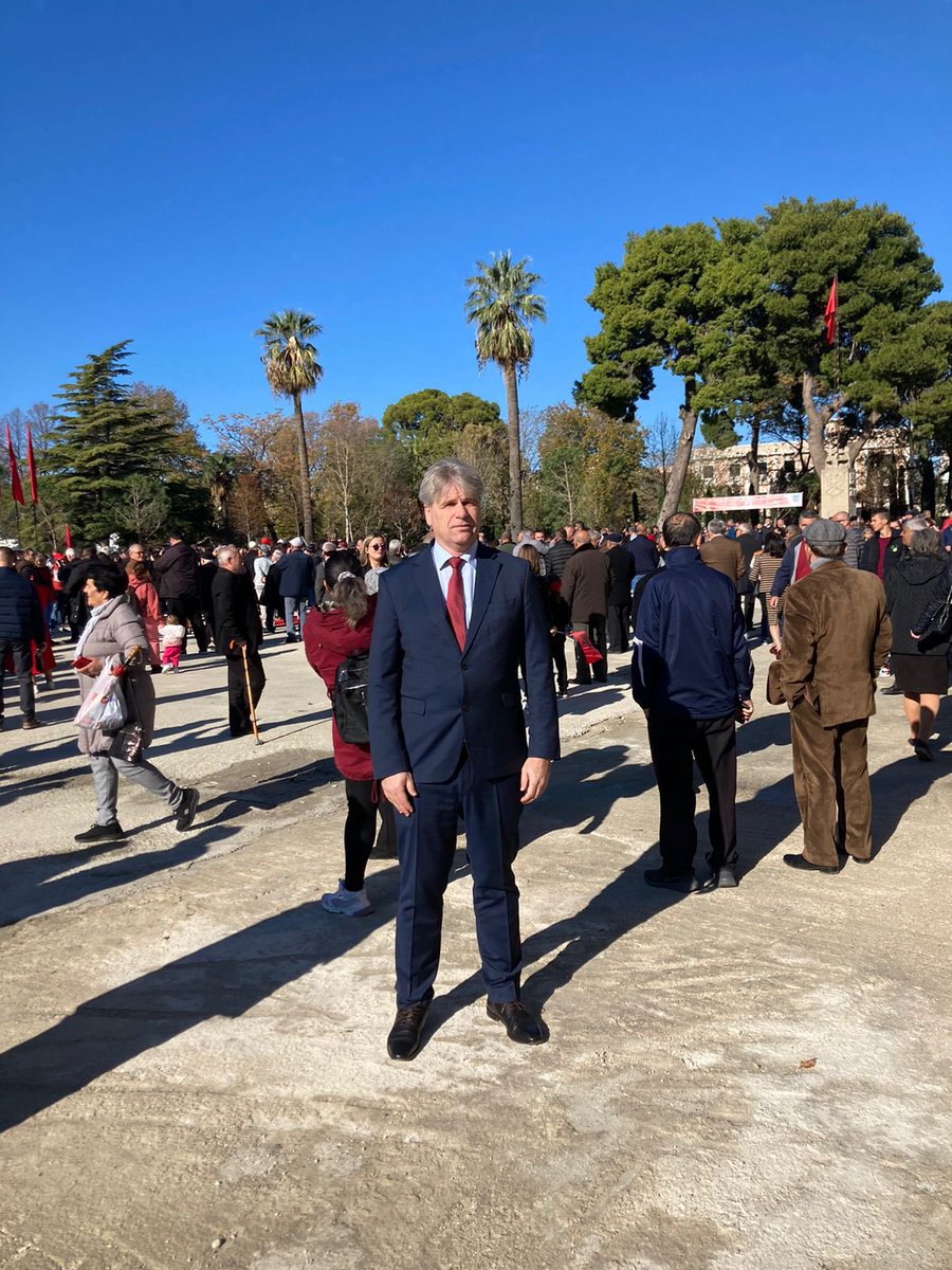 steinerbalkans's tweet photo. Gëzuar 110-vjetorin e Pavarësisë së Shqipërisë! 🇦🇱 nga Vlora!
🇦🇹🤝🇦🇱 https://t.co/EskdyG99Ny