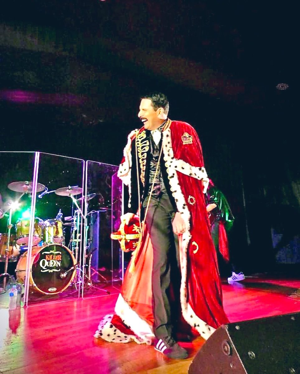 JPBlunt's tweet photo. 2 fabulous shows over the weekend. Still in a bit of a Covid fog. However it is always a joy performing with Duffo.#duffo #johnblunt #bowiequeen https://t.co/G8ica7d6lG