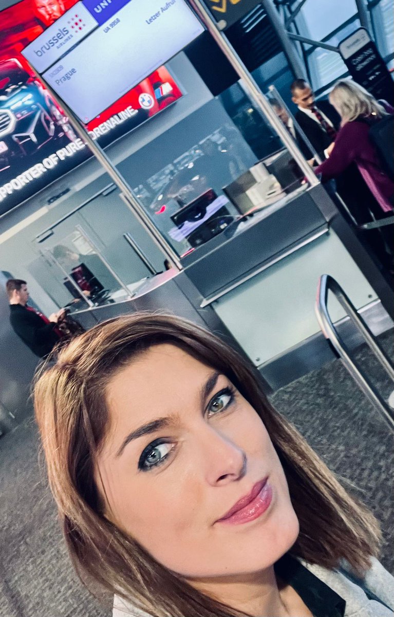 Transeo_asso's tweet photo. On the road again! Our Secretary General is to going to #SMEAssembly2022 in Prague to be the voice of #businesstransfer to the European Commission. 📣

#Transeo https://t.co/UQPcBHwiLY
