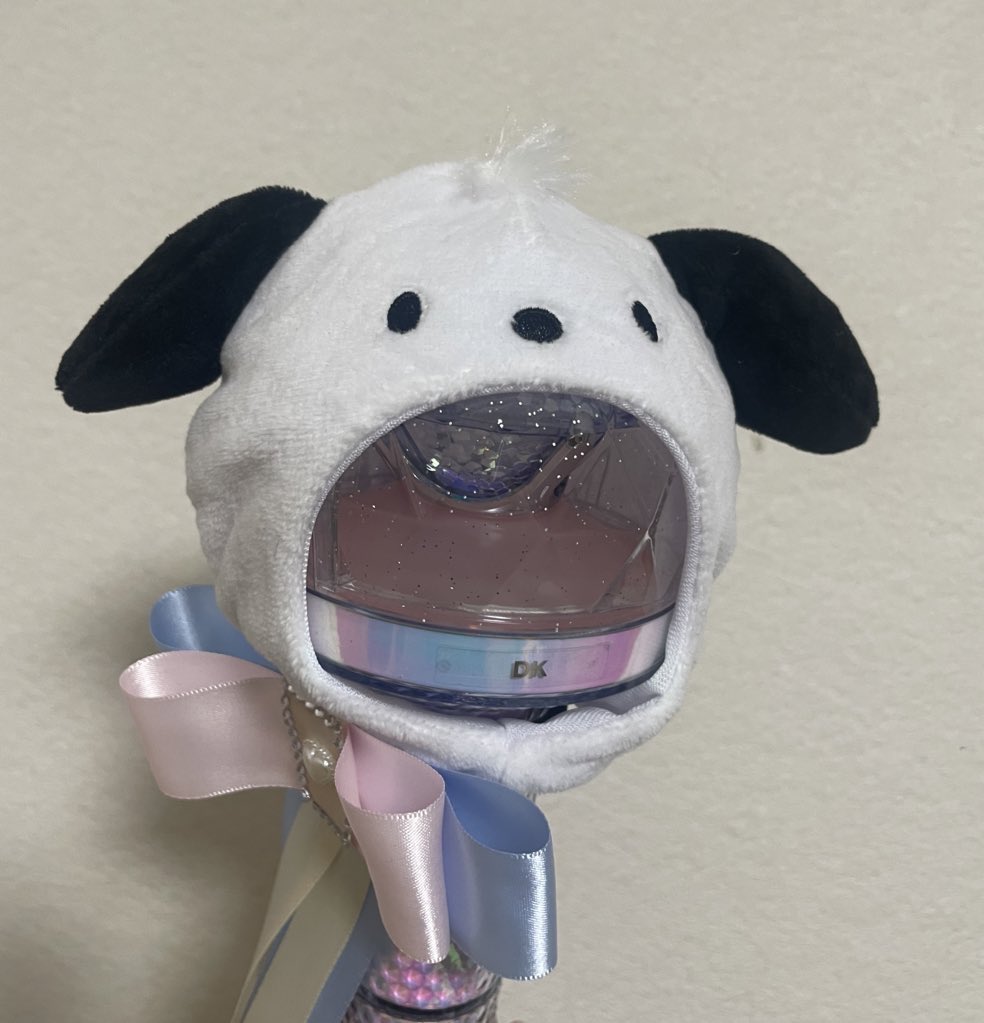 17___y___dk's tweet photo. これたまたまサンリオで見つけて買ったんだけどカラット棒ジャストサイズで可愛い🎶🤍あと16cmのぬいにもちょうど良かった👍🏻
https://t.co/9NnY7zVBmn… https://t.co/jaIPoC1whY