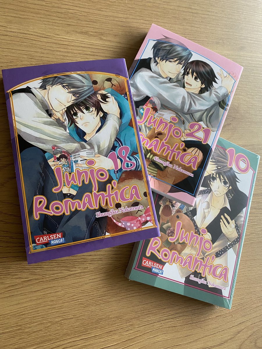 Nach 1 1/2 Jahren bekam ich nun endlich meine letzten #junjoromantica Bände. Jetzt kann ich endlich weiter lesen. Hehe. Die einsamen Nächte können kommen. #uwu #manga #anime Danke Thalia