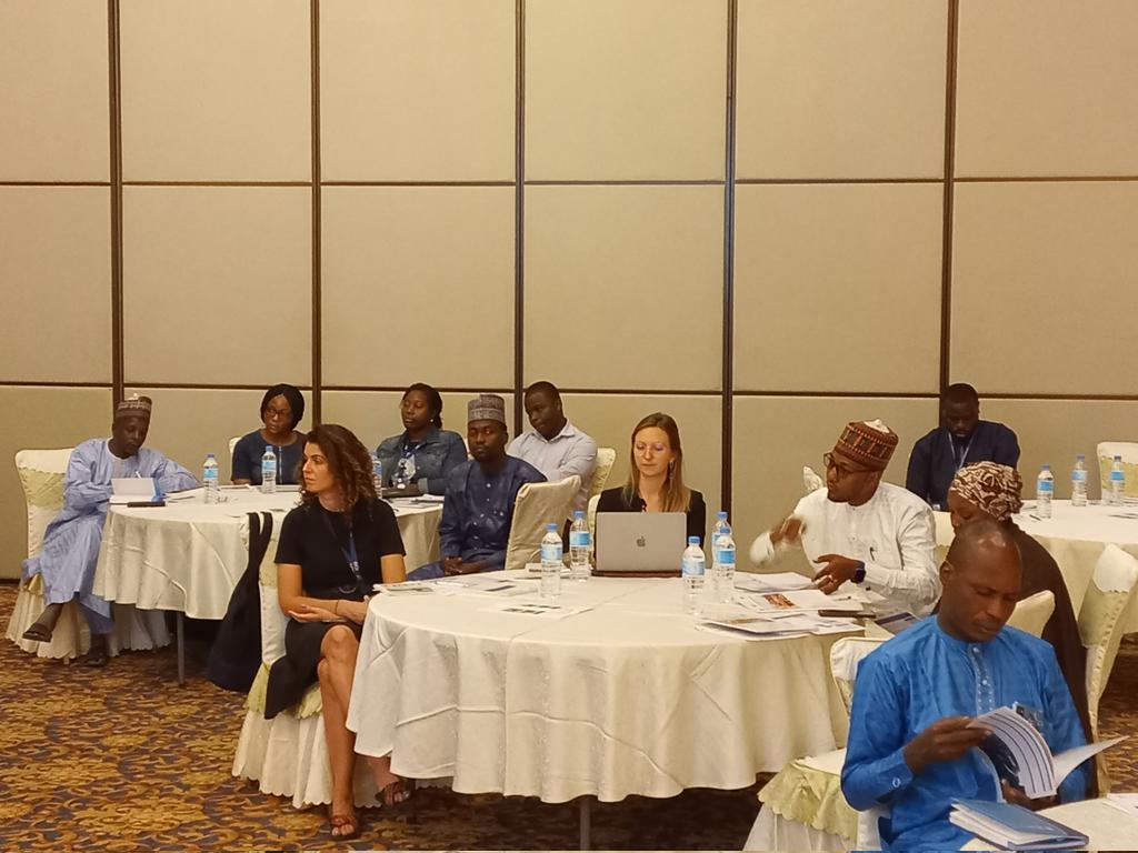 SNU_Niger's tweet photo. ➡️2️⃣8️⃣ 1️⃣1️⃣ Lancement du projet de prévention de conflits et renforcement de la résilience dans les zones de retour des communes de #Bosso, #Gueskerou, et #Kablewa de la région de Diffa par le @PBF au 🇳🇪.
@LouiseAubinUN @DDCNiger @OIM_Niger @unfpaniger @CMInglehearn @CigwerheC https://t.co/bOtsvncsIf