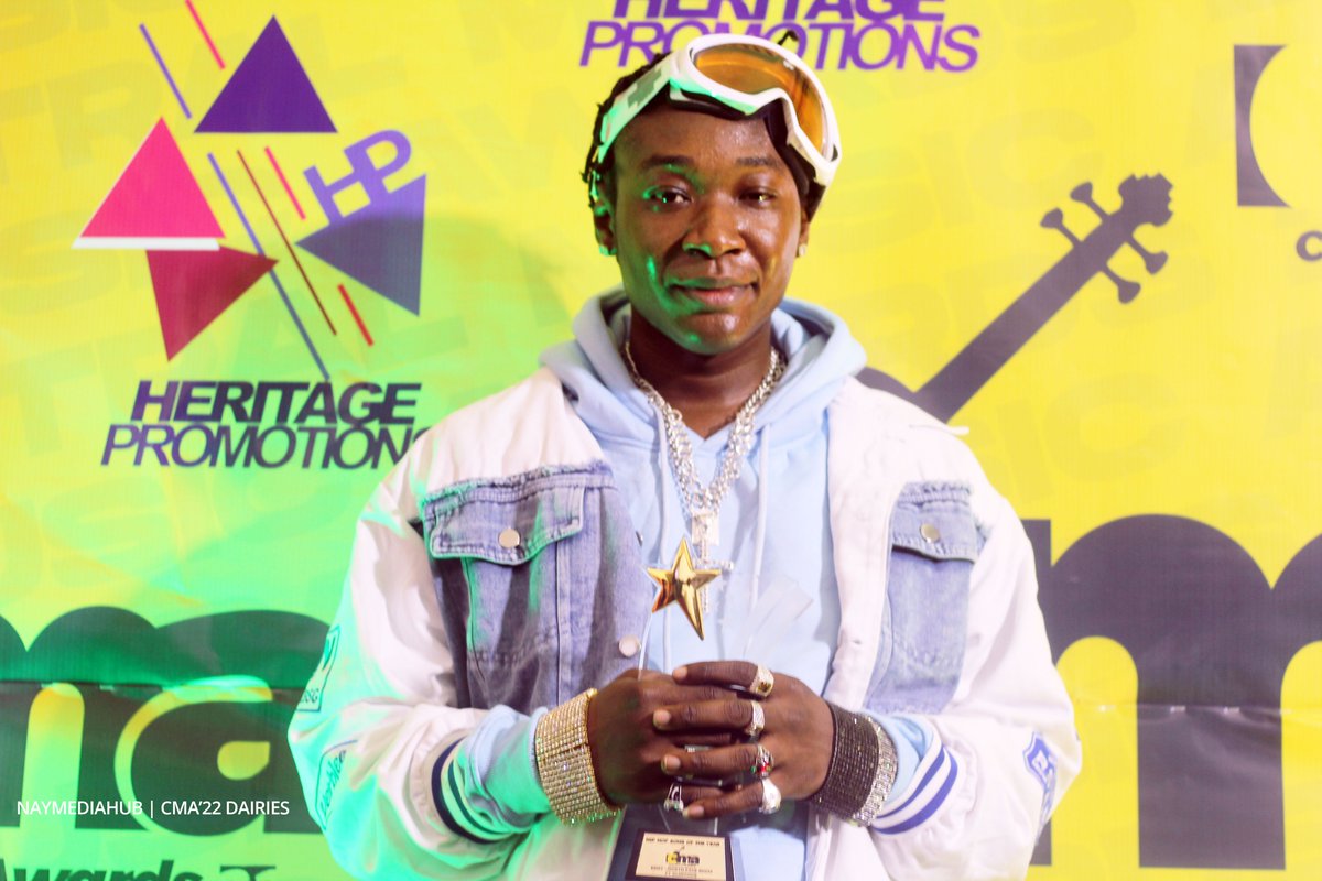 nanaasanteyekye's tweet photo. CONGRATULATIONS @ErnyOfficial for winning big this year @Cma_Gh emerging as ''Hippop song of the year'' with your song ''the north face gucci'' Check song here👉https://t.co/ORIDkGvLuK https://t.co/InnbEWd3b5