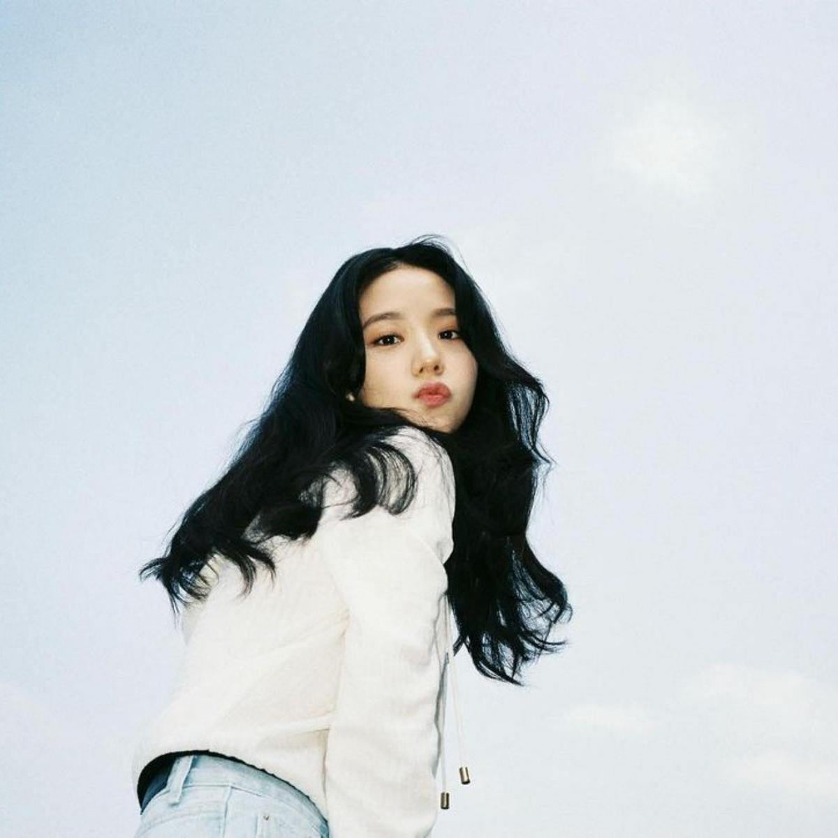 mik_kel2's tweet photo. #Blackpink #Jisoo https://t.co/HtNtyz7IX9