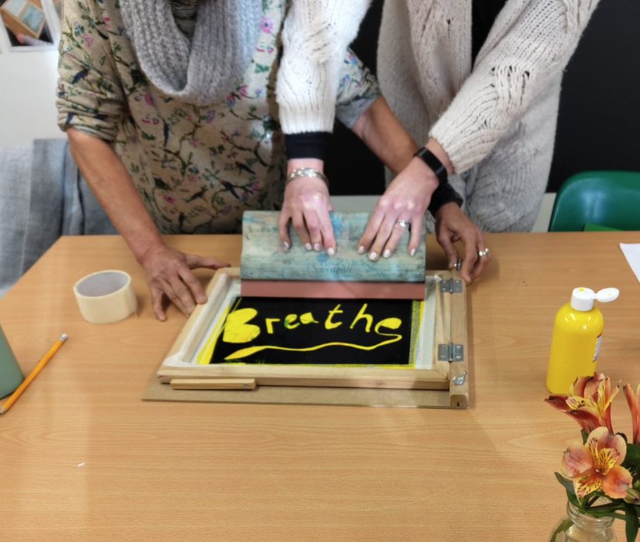 ParksNewcastle's tweet photo. That's a wrap! For 2022 anyway :)
Here's some photos from the final workshops of this year at #SpringbankPavilion. π
Thanks so much to ALL the participants, artists and @CuriousArts @GemArtsuk @ChilliStudios AND @Newcastle_NHS @lga_foundation & @CFTyneWearNland
π π³ https://t.co/cgJlOROp39