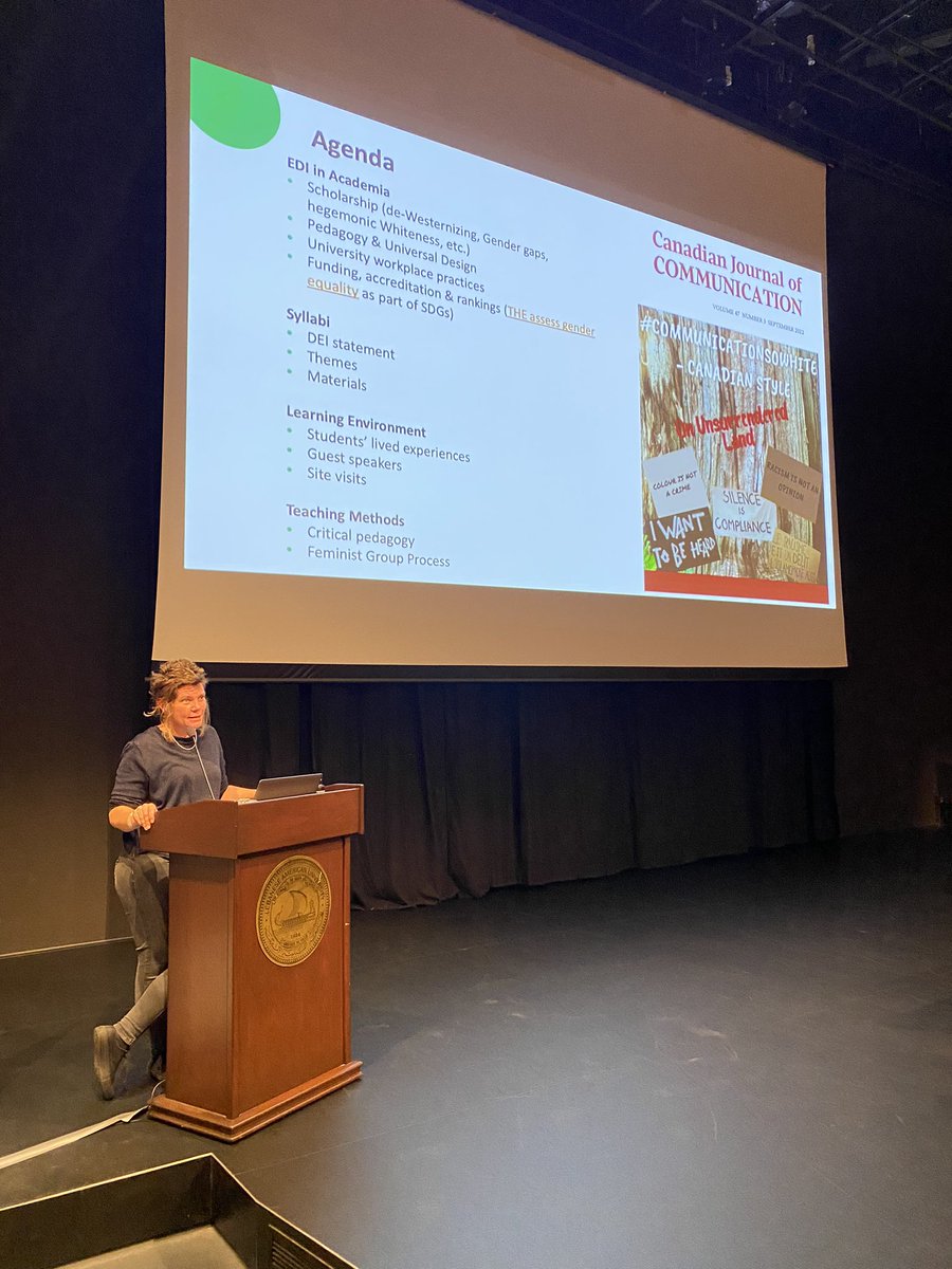 mdlablau's tweet photo. Dr. Gretchen King explains the importance of EDI (Equity, diversity, and inclusion) in academia #mdlablau #mdlab2022 #mdlab22 https://t.co/KM5dQTGgDp