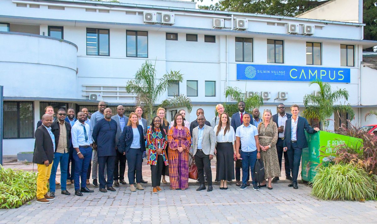 SilikinVillage's tweet image. #StartupAct 🇨🇩 Retour en images 📸
Nous avons eu l&apos;honneur de recevoir la délégation des partenaires de l&apos;Ambassade des Pays-Bas à Silikin Village, dans le cadre des activités de la promulgation de la loi sur la promotion de l’entrepreneuriat et des startups en RDC.