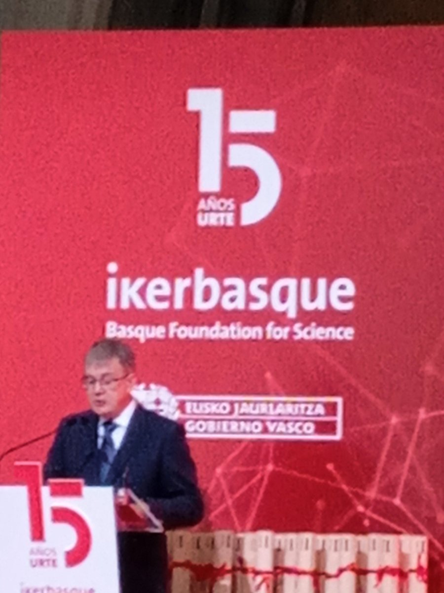uFluidicsEhu's tweet photo. #Ikerbasque celebra su 15 aniversario. ¡Felicidades! https://t.co/osIfLQbvL7
