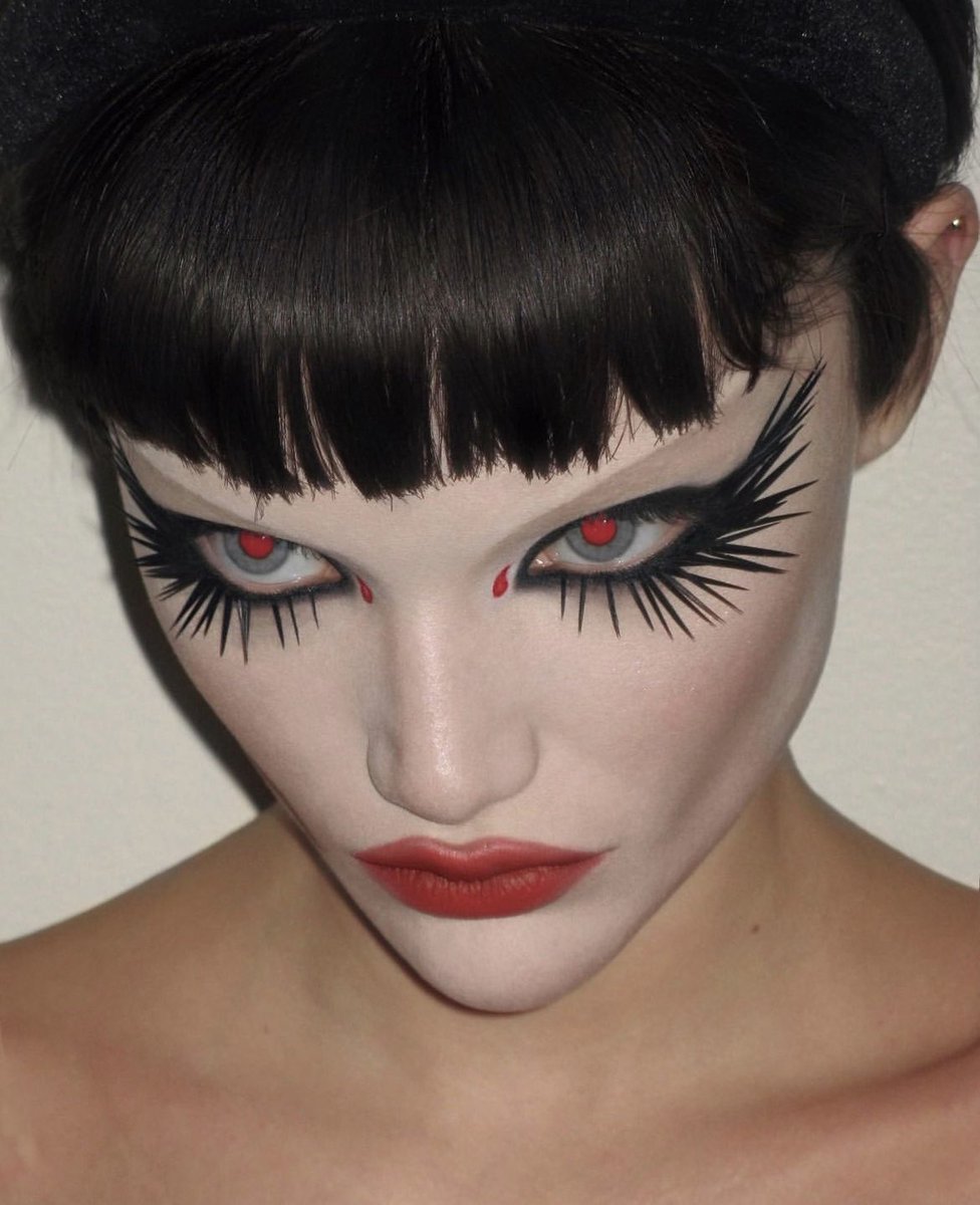 98LOOKS's tweet photo. makeup by ana takahashi https://t.co/nPxb9WWOBi