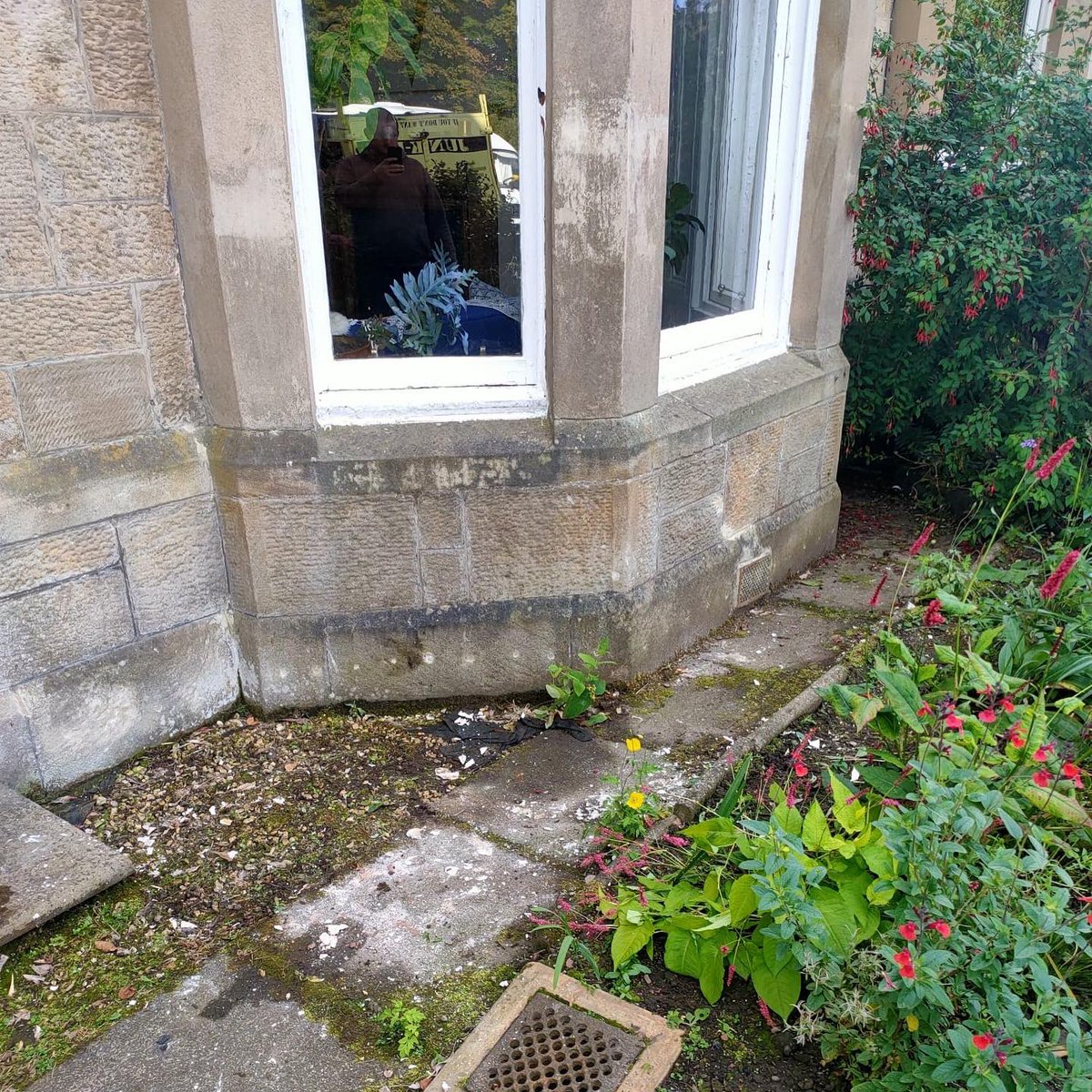 JunkItScotland's tweet photo. Doing a bit of renovation? Don’t have space for a skip? Never fear, the #junkheroes are here!
https://t.co/xlESu9vzlO
#beforeandafter #flatrenovation #skiphire #bulkuplift #Glasgow #junkitscotland https://t.co/frAIunoIOM